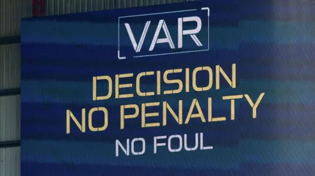 VAR screen