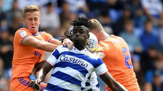 Cardiff v Reading match action