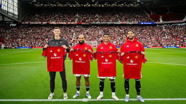 Manchester United's new signings Benjamin Sesko, Bryan Mbeumo, Diego Leon and Matheus Cunha