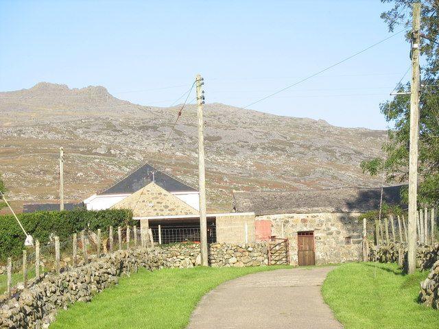 Cartref plentyndod Bryn Terfel a mynydd Graig Goch, Dyffryn Nantlle