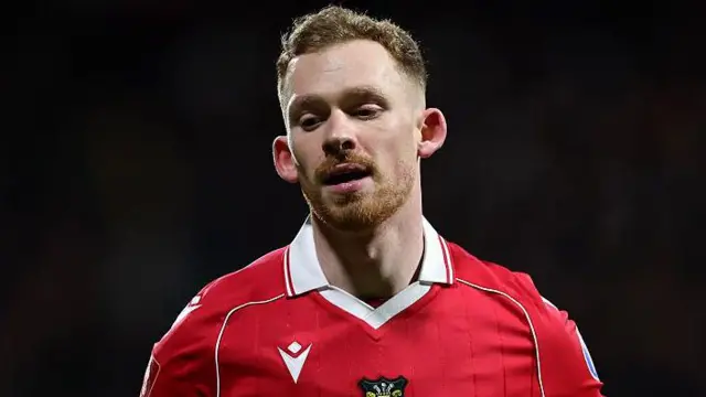 Lewis O'Brien playing against Ipswich Town in the FA Cup
