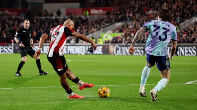 Bryan Mbeumo scores the opening goal