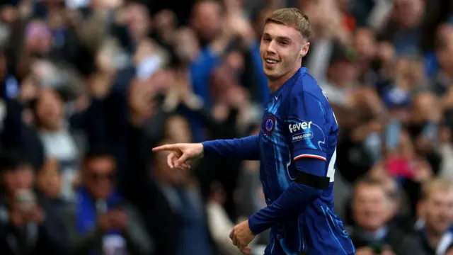 Cole Palmer of Chelsea celebrates