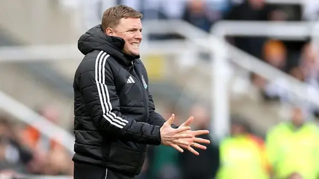 Eddie Howe reacts