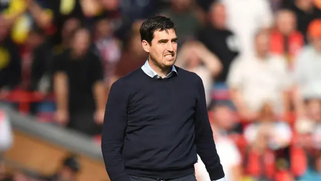 Bournemouth's Manager Andoni Iraola during the Premier League match between Liverpool FC and AFC Bournemouth at Anfield