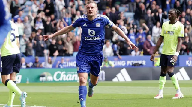 Vardy celebrating against Southampton 