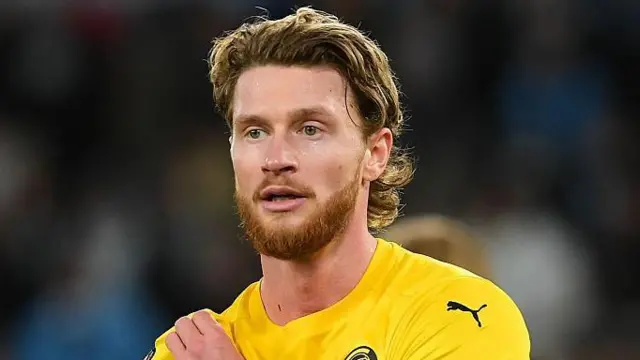 Kasper Hogh in action.