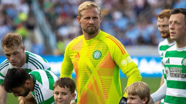 Kasper Schmeichel with Celtic team-mates