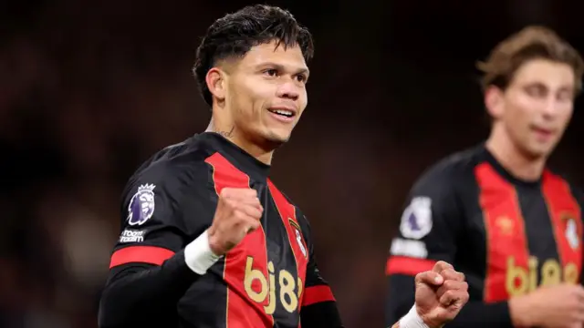 Evanilson celebrating for Bournemouth