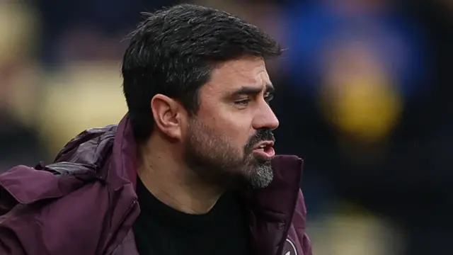 Vitor Matos on the touchline 
