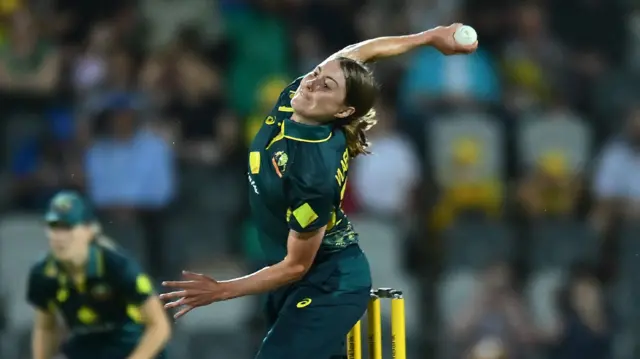 Tayla Vlaeminck bowling for Australia