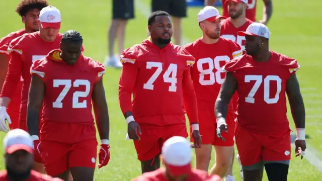 Chiefs in practice