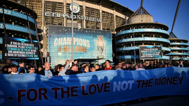 Manchester City fans protest