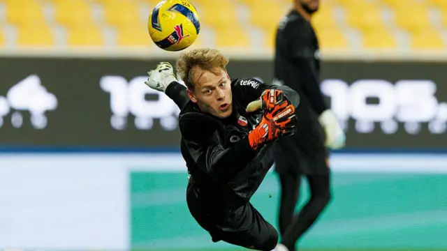 Goalkeeper Lukas Hornicek of SC Braga 