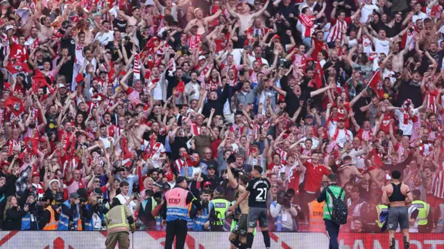 Southampton fans celebrate