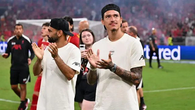 Darwin Nunez applauds towards Liverpool fans