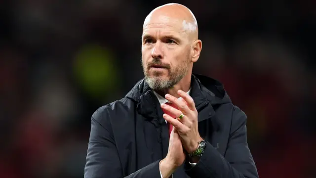 Erik ten Hag applauds