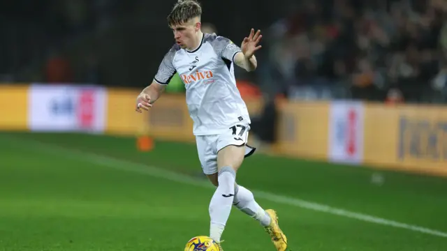 Przemyslaw Placheta dribbles with the ball for Swansea