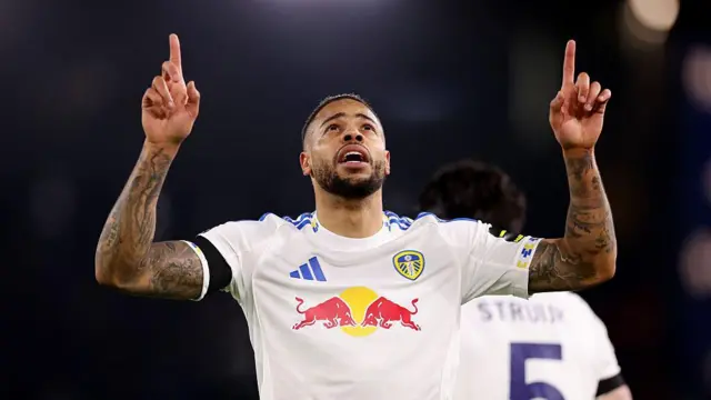  Lukas Nmecha of Leeds United celebrates