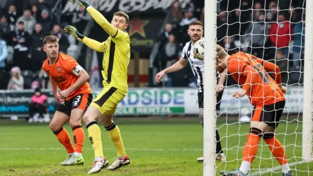 St Mirren 0-1 Dundee Utd