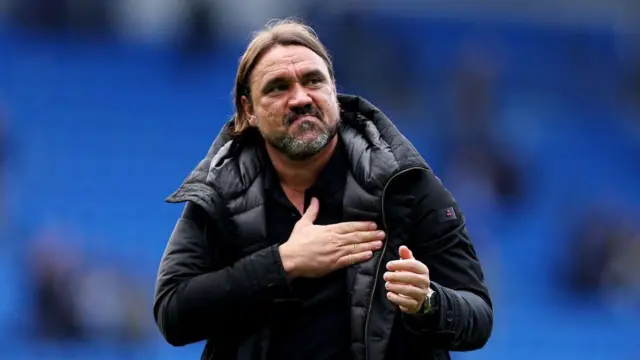 Daniel Farke, Manager of Leeds United, acknowledges the fans after defeating Cardiff City