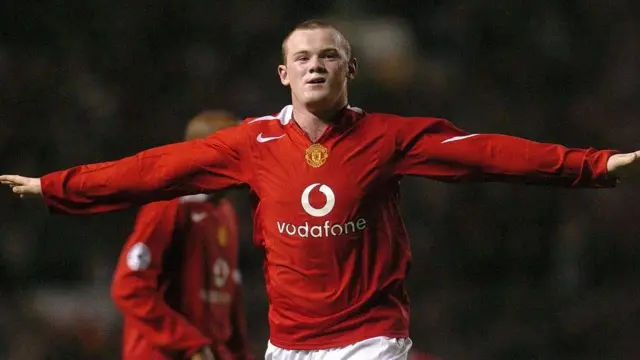Wayne Rooney celebrating