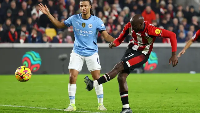 Yoane Wissa scores for Brentford