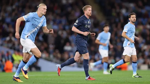 Erling Haaland of Manchester City and Kevin De Bruyne of Napoli 