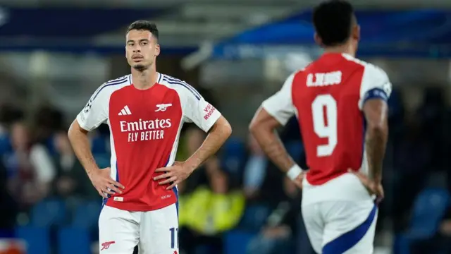 Gabriel Martinelli looks on during match