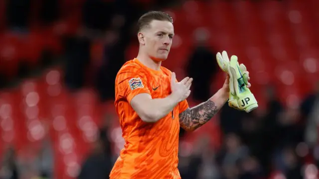 Jordan Pickford of England waves at the fans after the UEFA Nations League 2024/25 League B Group B2 match between England and Republic of Ireland at Wembley Stadium on November 17, 2024