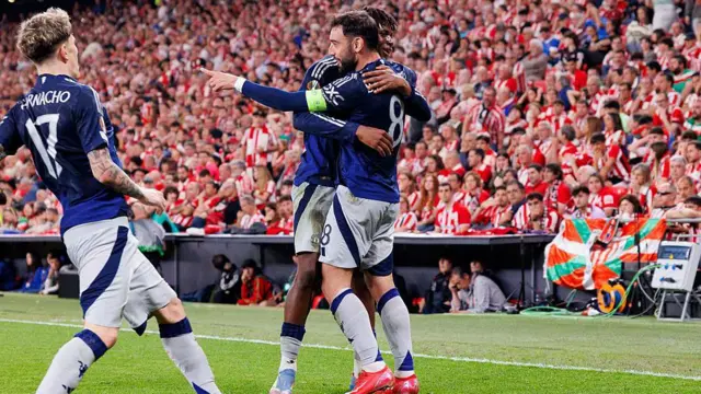 Bruno Fernandes celebrates