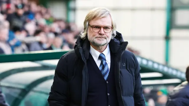 Dundee manager Steven Pressley