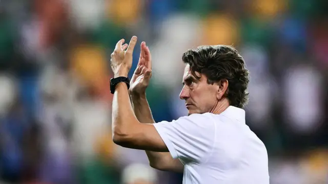 Thomas Frank applauds the Spurs fans