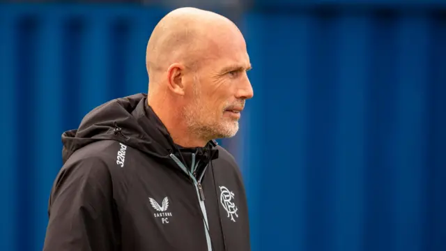 Philippe Clement in Rangers training