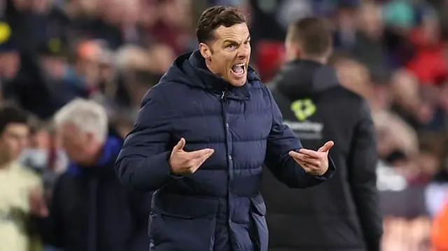 Scott Parker, Manager of Burnley, reacts