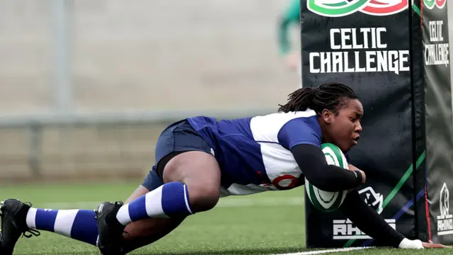 Linda Djougang scores a try for the Wolfhounds against Glasgow Warriors last month