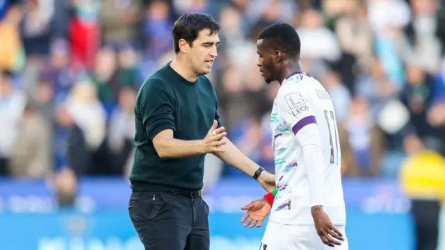 Head Coach Andoni Iraola with Dango Ouattara of Bournemouth after their sides 1-0 defeat