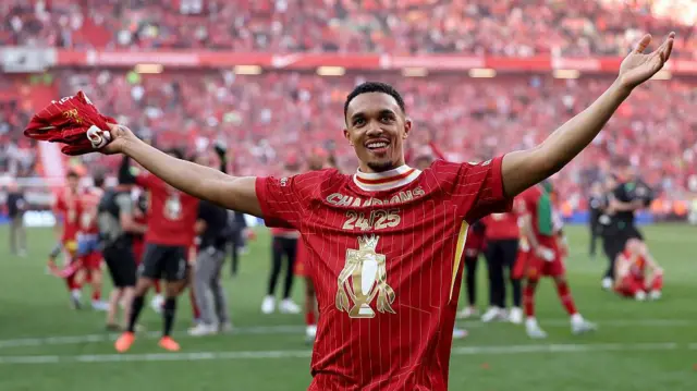 Trent Alexander-Arnold celebrate title win