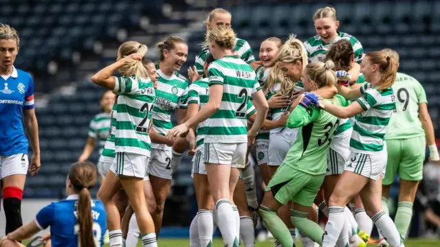 Celtic players celebrate