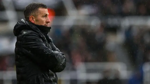 Gary O'Neil watches on during Wolves' Premier League match against Newcastle at St James' Park