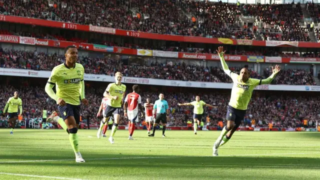 Cameron Archer celebrates scoring at the Emirates