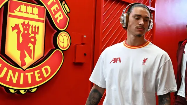 Darwin Nunez in the tunnel at Old Trafford before Liverpool beat Manchester United