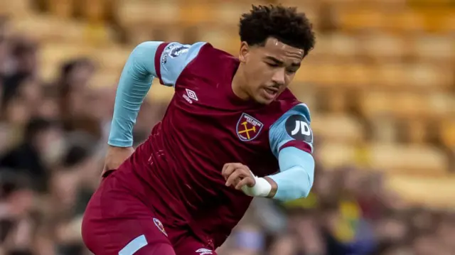 Junior Robinson in action for West Ham