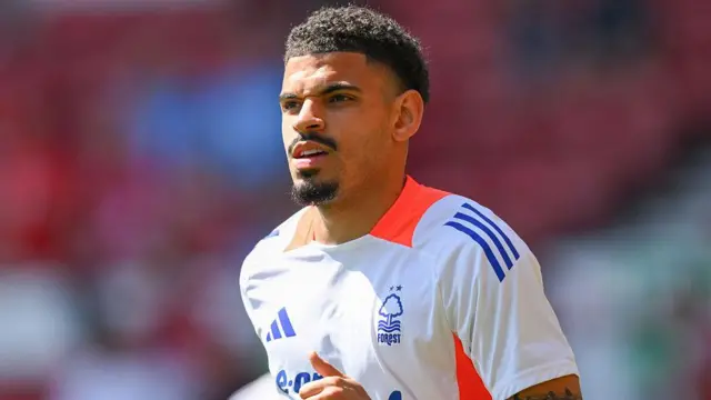 Morgan Gibbs-White during warm-up for Nottingham Forest