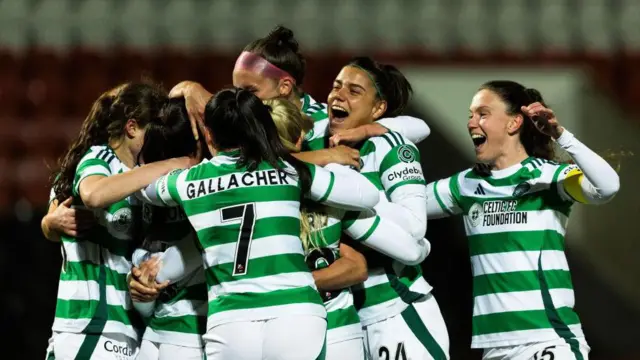 Celtic players celebrate