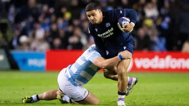Sione Tuipulotu playing for Scotland against Argentina