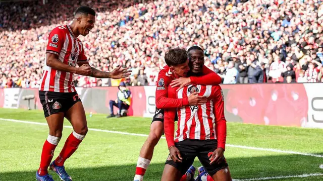 Sunderland's Nordi Mukiele celebrates with his team-mates