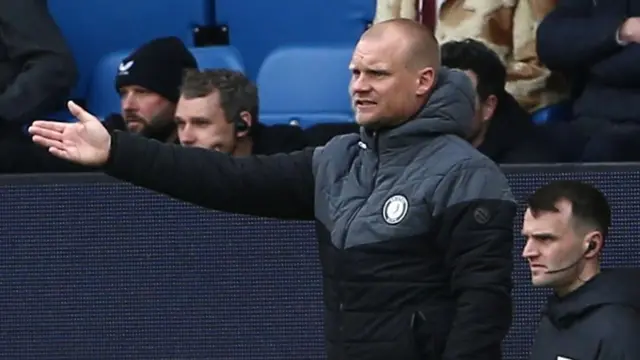 Bristol City boss Liam Manning on the touchline at Burnley