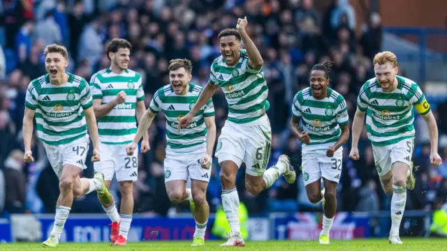 Celtic players celebrate