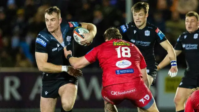 Stafford McDowall, left, skippered Glasgow to a narrow win over Scarlets on their return to action